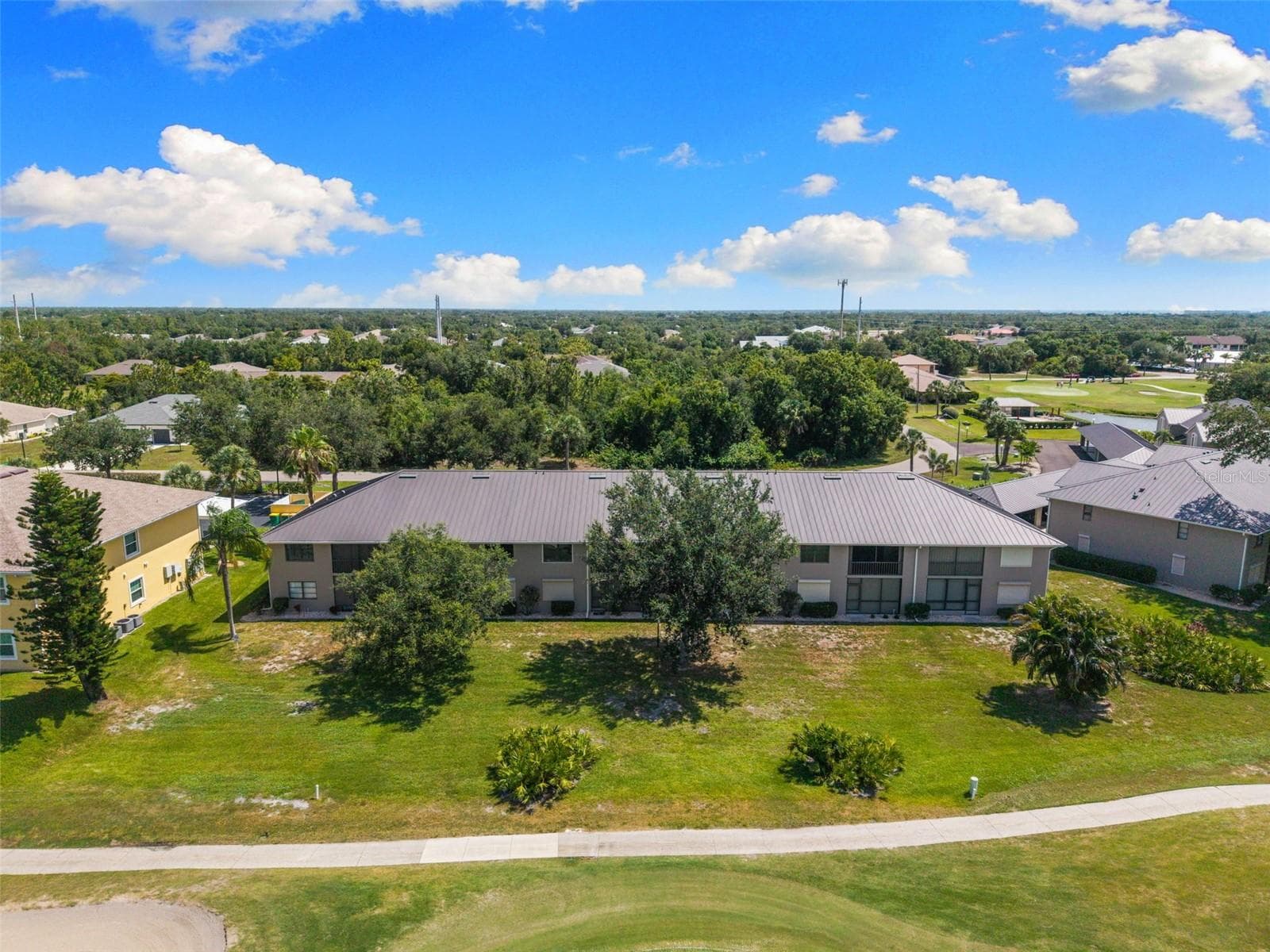 Condominium at 1335 SAXONY CIR #324, PUNTA GORDA, photo 33 of 39