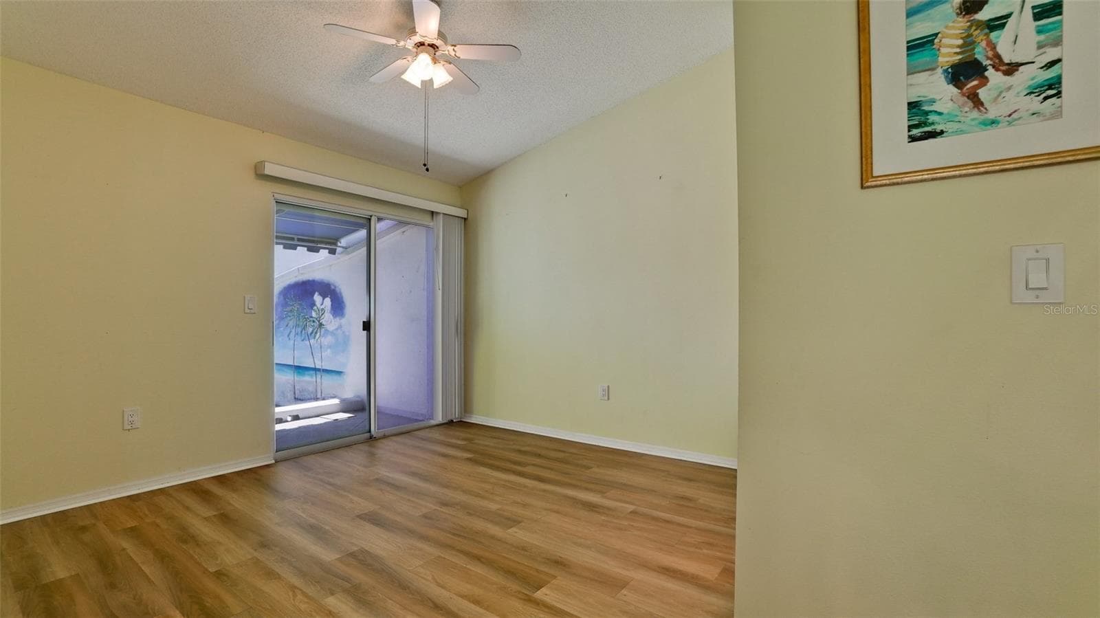 2ND BEDROOM WITH EN SUITE & WALK IN CLOSET - 506 WOODSTORK CIR, BRADENTON