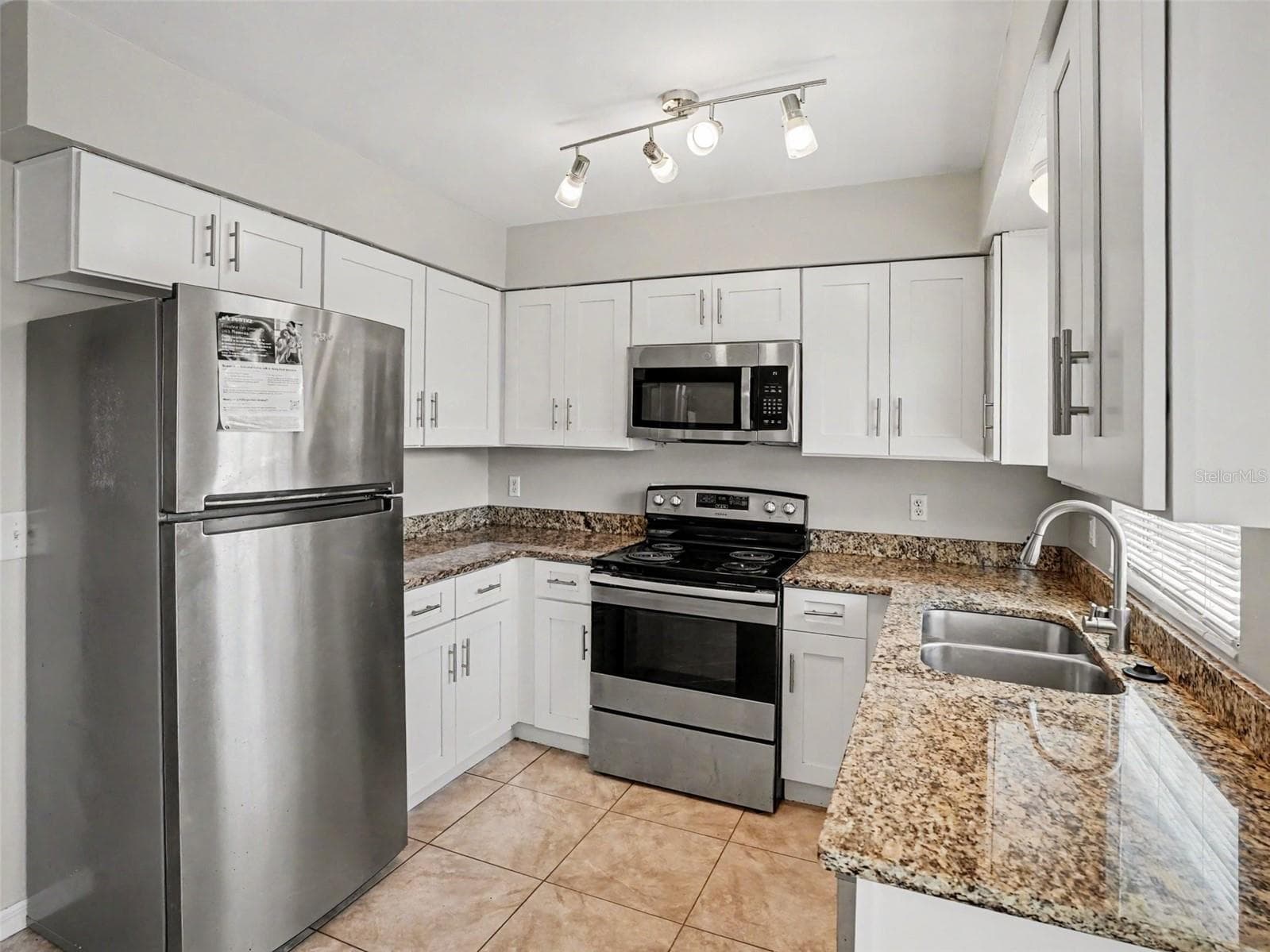 Single Family Residence at 3255 KELVINGTON DR, ORLANDO, photo 7 of 19