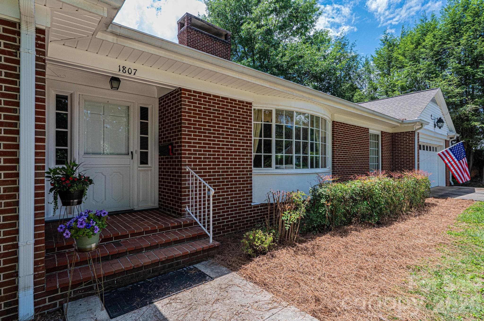 Single Family Residence at 1807 5th Street NW, Hickory, photo 6 of 48