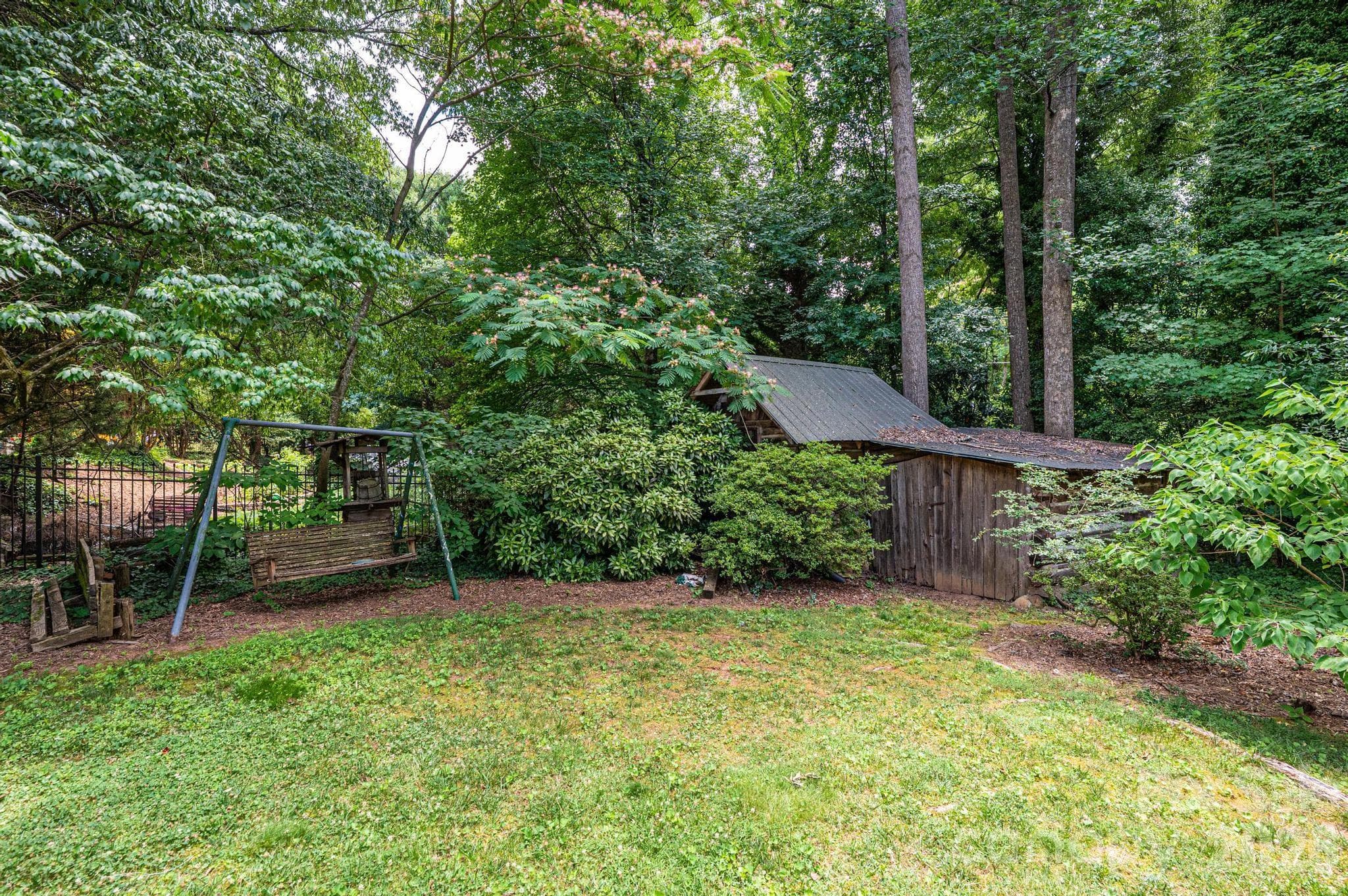 Single Family Residence at 1807 5th Street NW, Hickory, photo 15 of 48