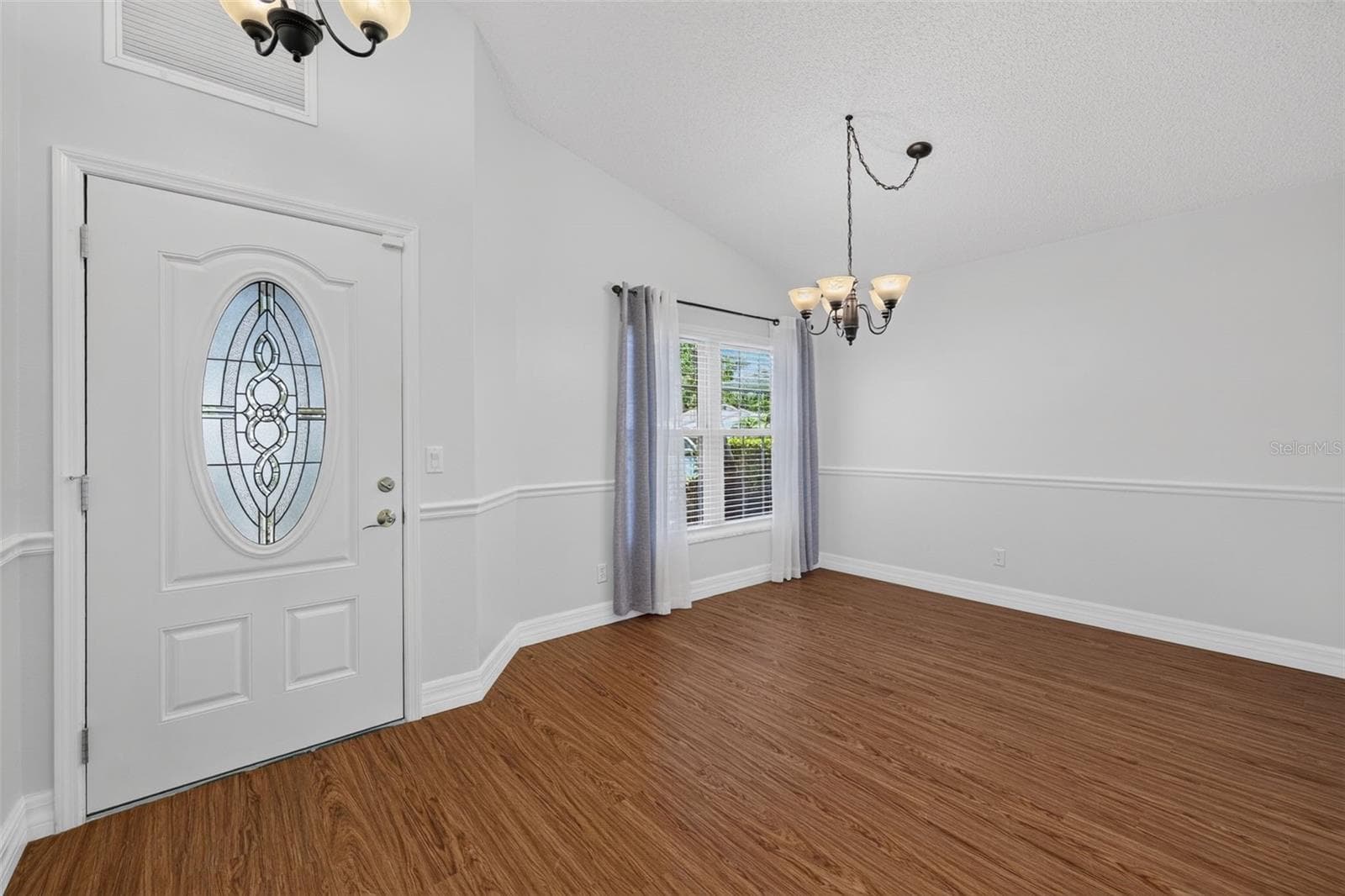 Entryway and Dining Room - 4431 FERN DR, BRADENTON