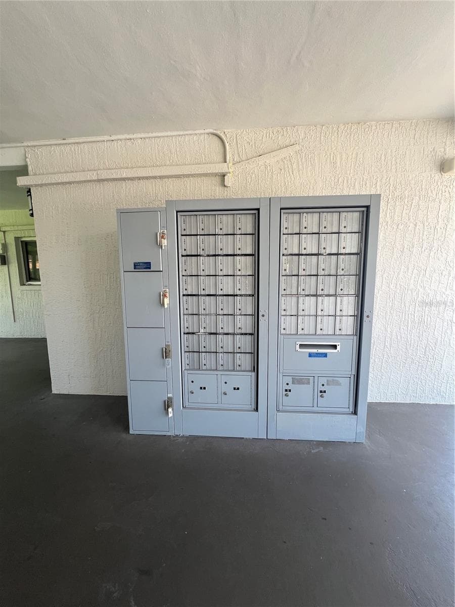 Condominium at 320 LAKEVIEW ST #323, ORLANDO, photo 32 of 33