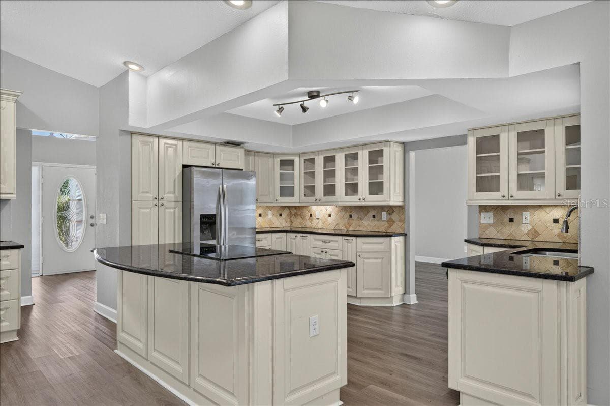 Single Family Residence at 854 CHRISTINA CIR, OLDSMAR, photo 13 of 46