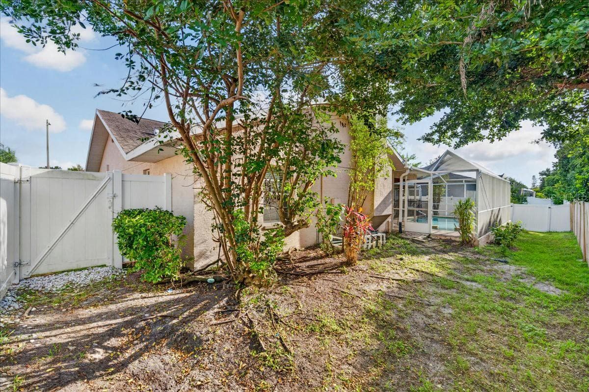 Single Family Residence at 854 CHRISTINA CIR, OLDSMAR, photo 37 of 46
