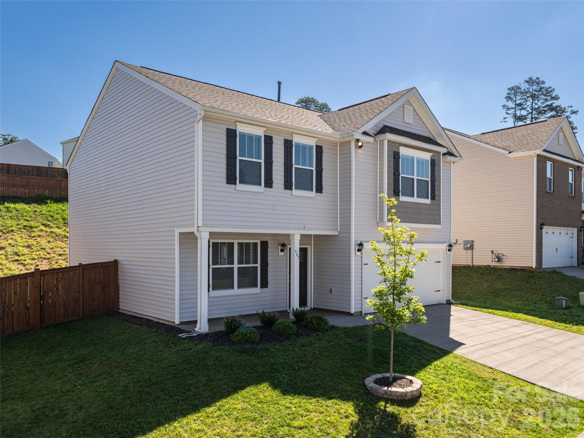 Single Family Residence at Asheville, photo 3 of 48