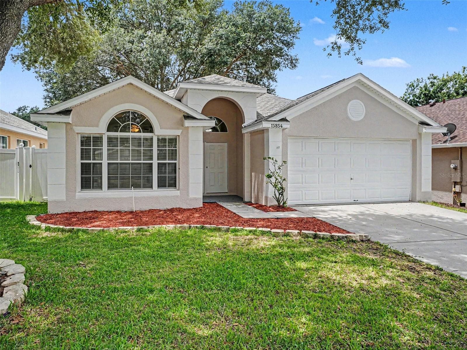 15854 BAY VISTA DR