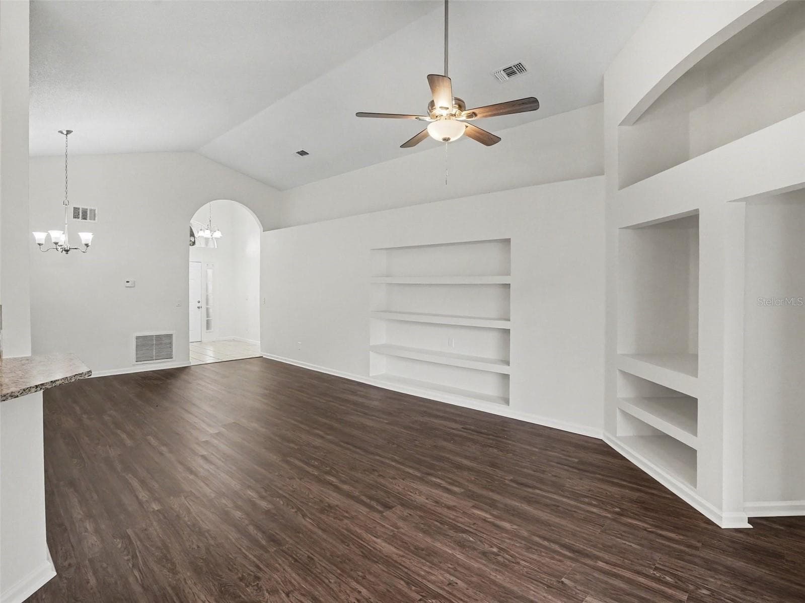 Single Family Residence at 15854 BAY VISTA DR, CLERMONT, photo 13 of 20