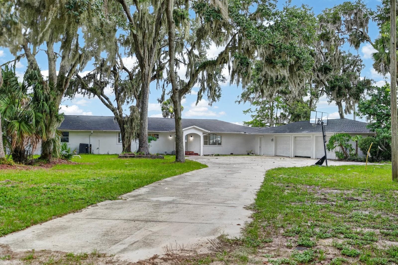 Single Family Residence at 157 W GRANDVIEW DR, EAST PALATKA, photo 6 of 77