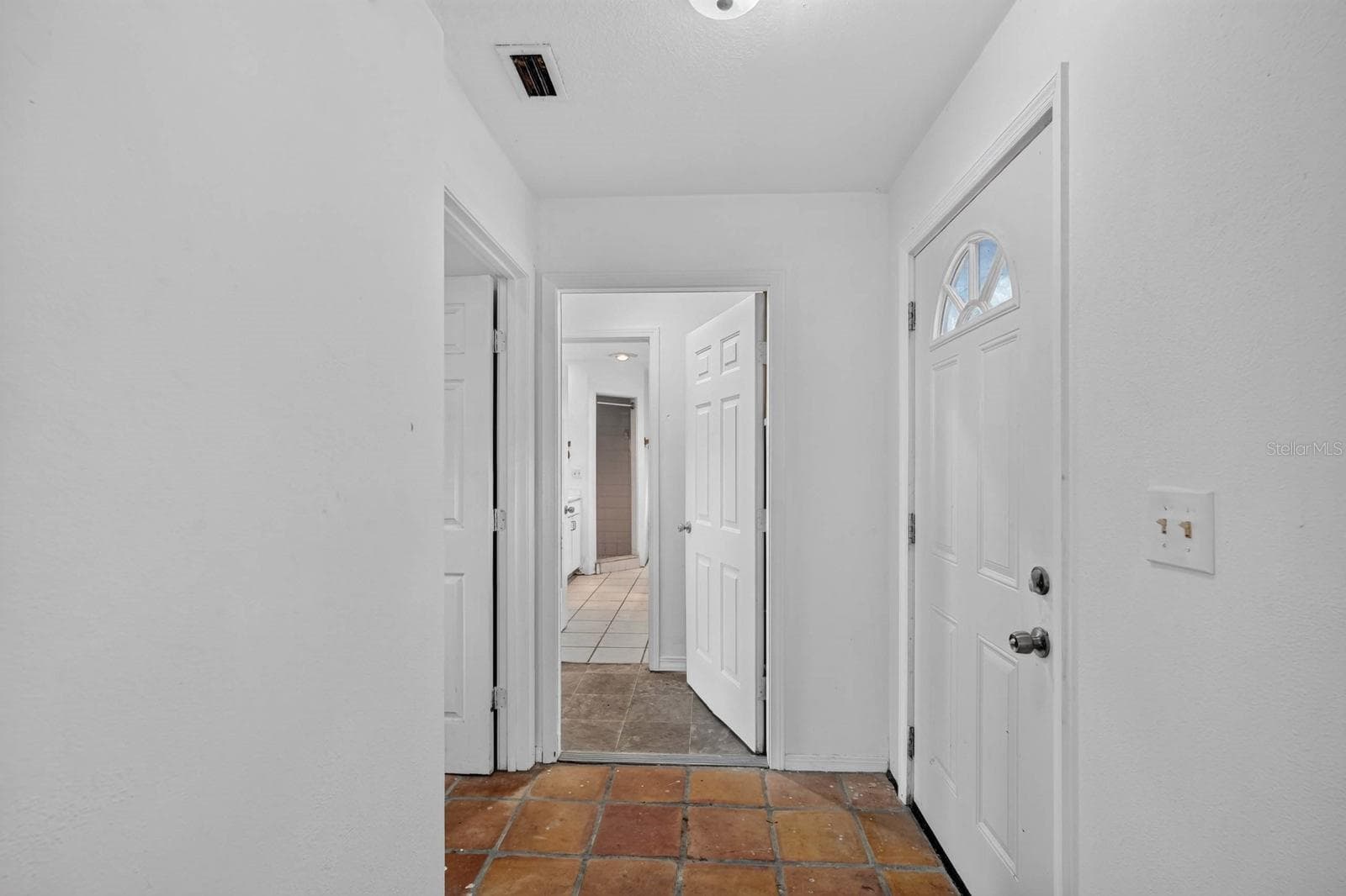 Single Family Residence at 157 W GRANDVIEW DR, EAST PALATKA, photo 9 of 77
