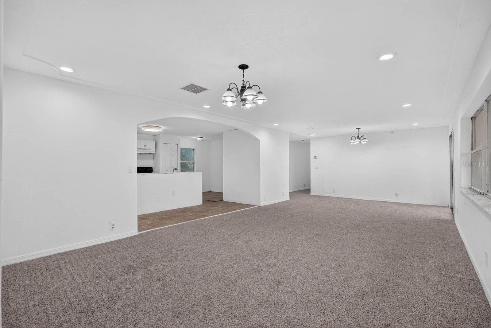 Single Family Residence at 157 W GRANDVIEW DR, EAST PALATKA, photo 10 of 77