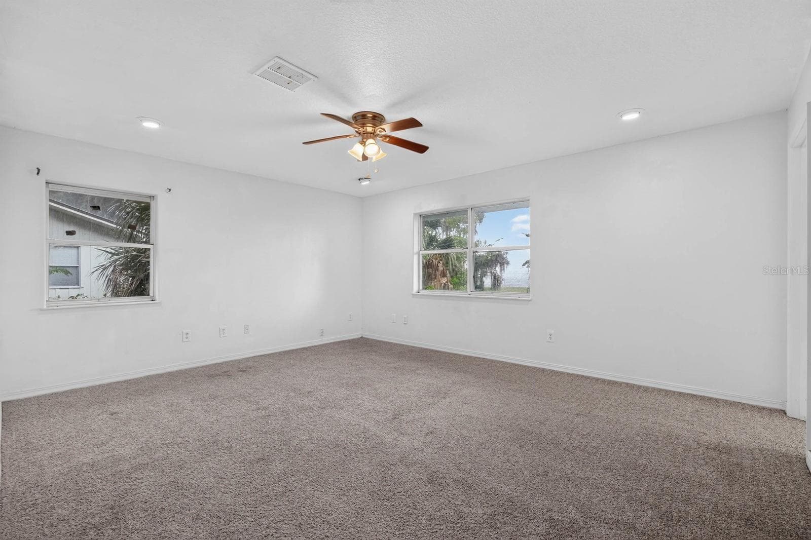 Single Family Residence at 157 W GRANDVIEW DR, EAST PALATKA, photo 37 of 77