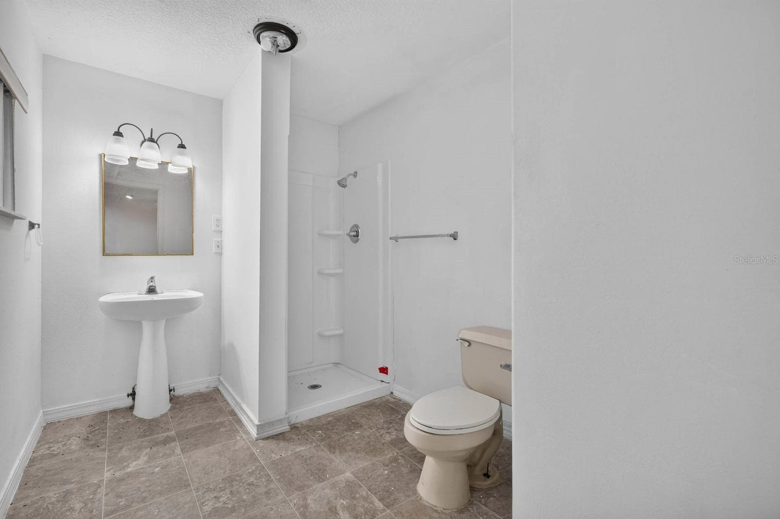 Single Family Residence at 157 W GRANDVIEW DR, EAST PALATKA, photo 39 of 77