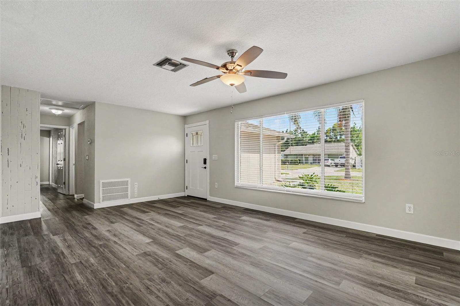 Single Family Residence at 6822 LASSEN AVE, NEW PORT RICHEY, photo 3 of 22