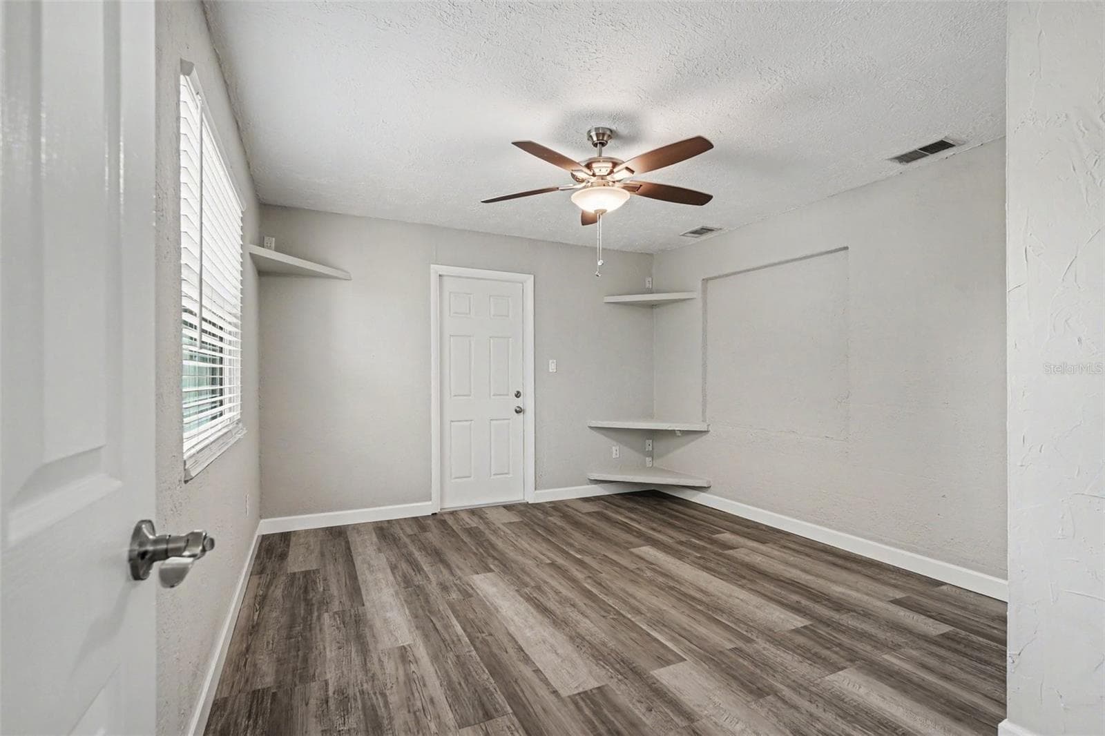 Single Family Residence at 6822 LASSEN AVE, NEW PORT RICHEY, photo 14 of 22