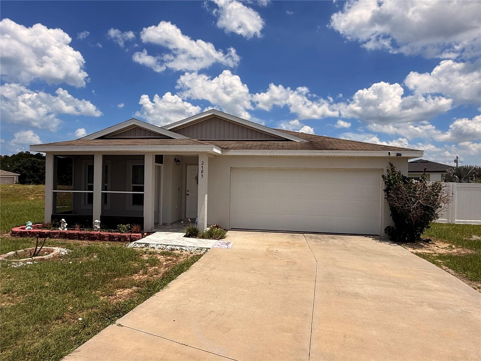 2185 ROCK DR