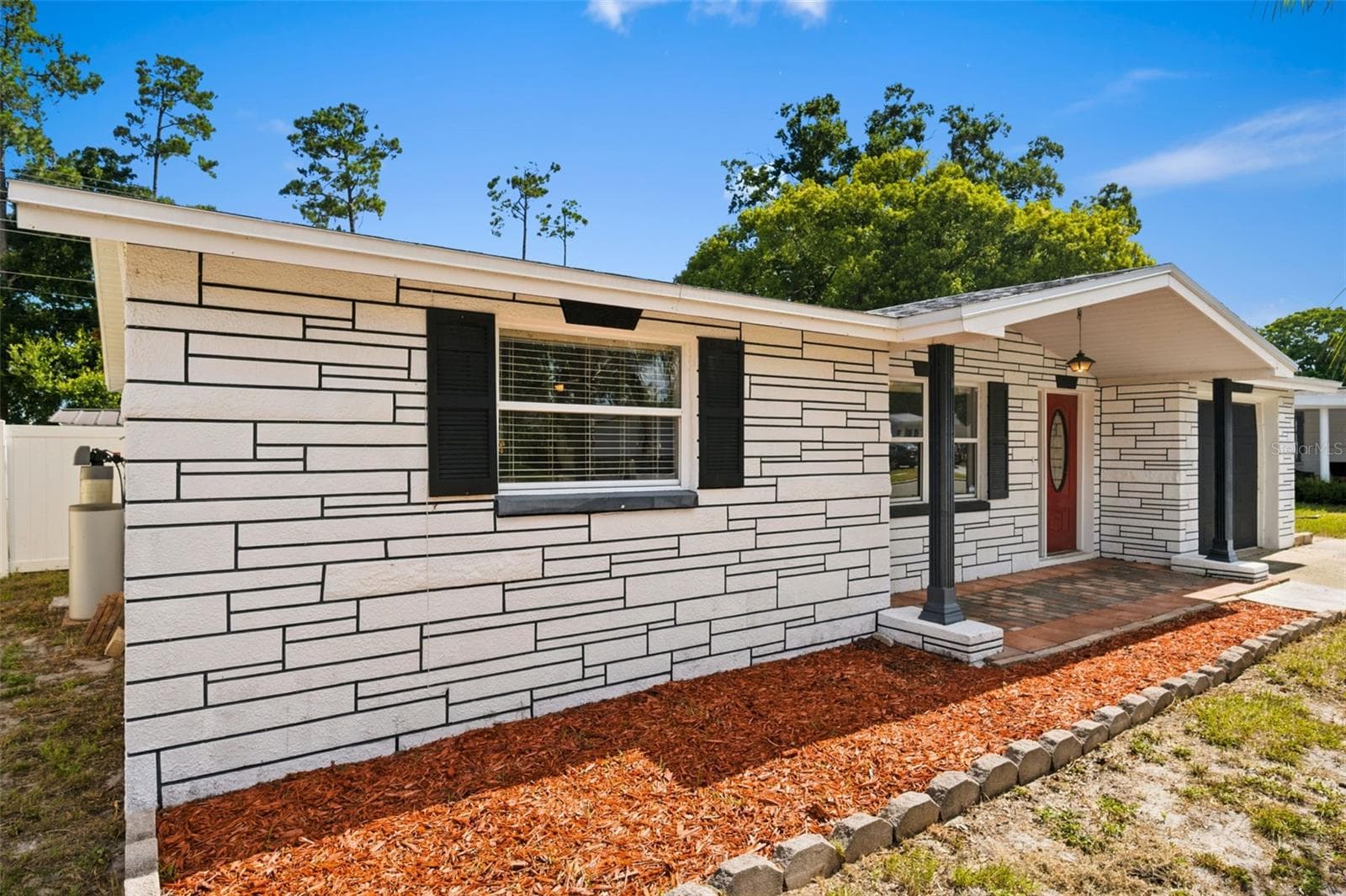 Single Family Residence at 5753 1ST AVE, NEW PORT RICHEY, photo 6 of 53