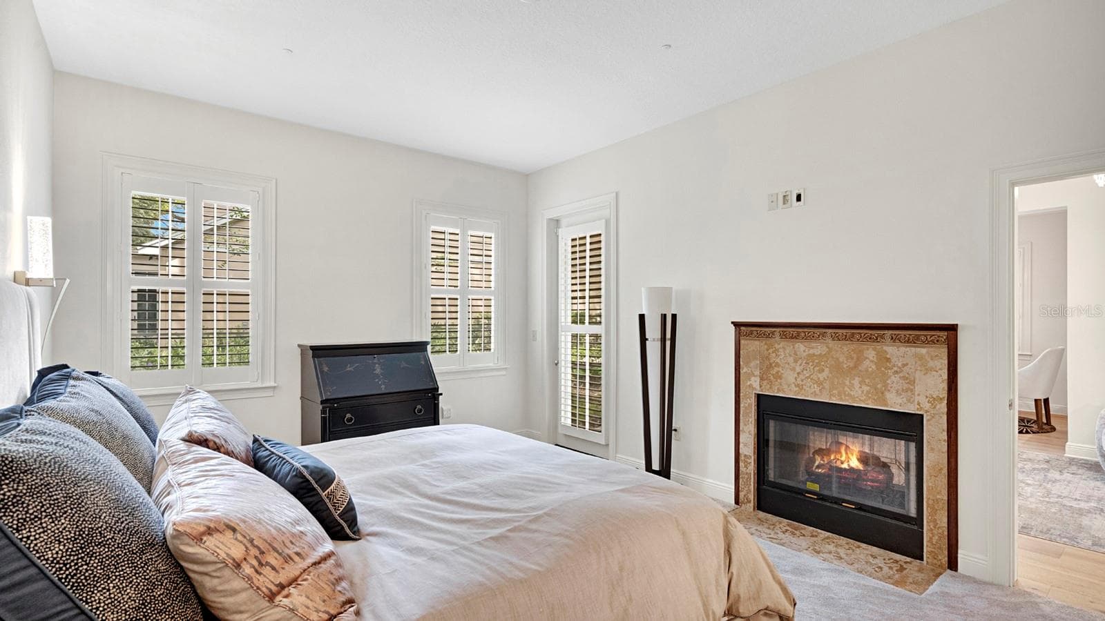 First Floor Primary Suite - 1223 COUNTRY CLUB OAKS CIR, ORLANDO