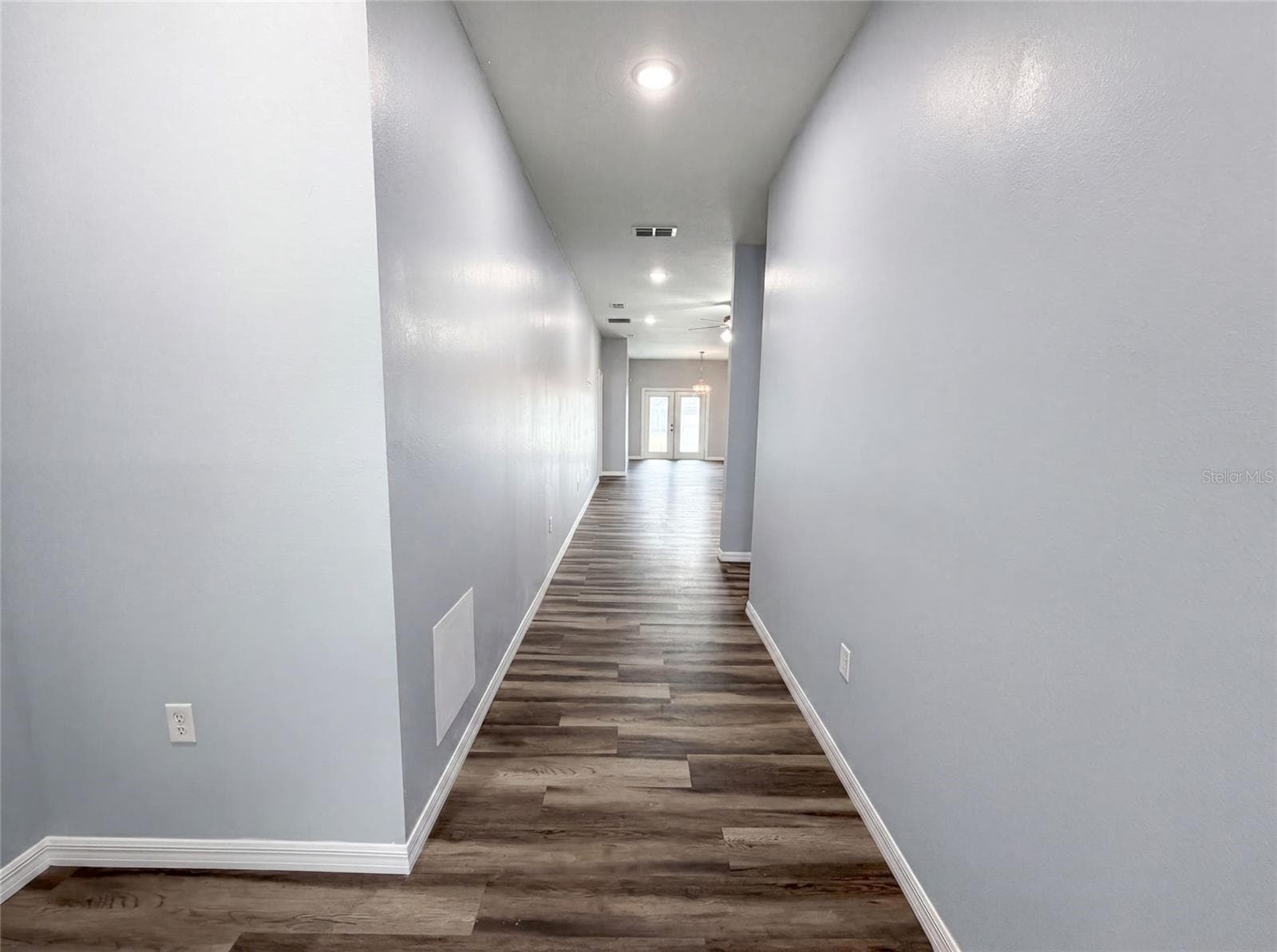 Single Family Residence at 1013 W 11TH ST, SANFORD, photo 8 of 27