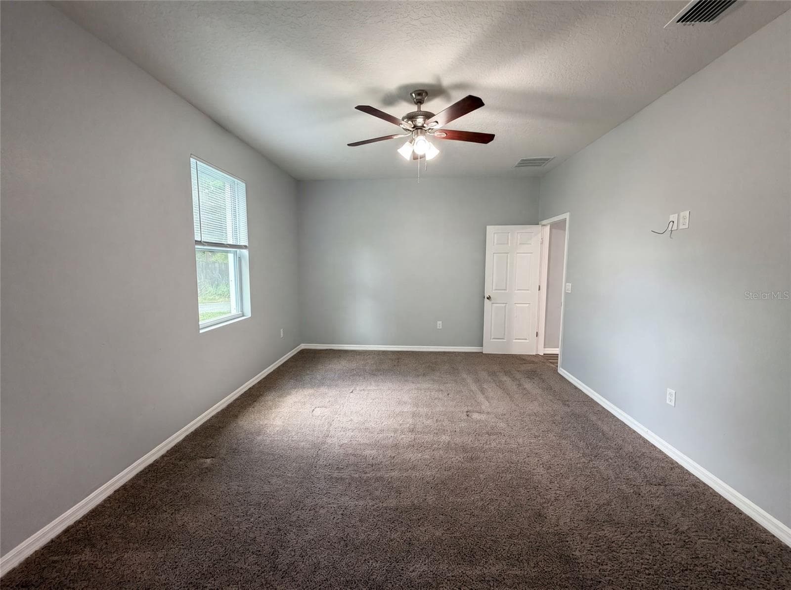 Single Family Residence at 1013 W 11TH ST, SANFORD, photo 11 of 27
