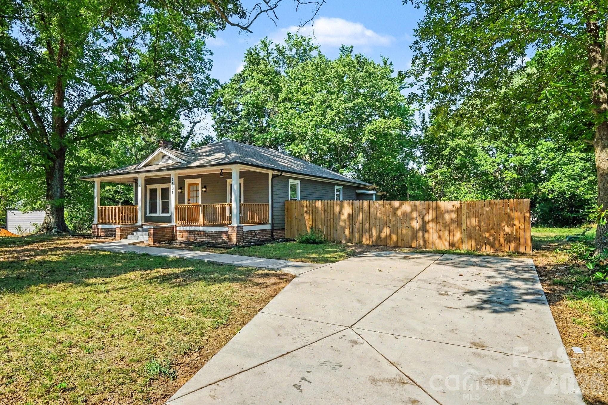 Single Family Residence at Charlotte, photo 2 of 35