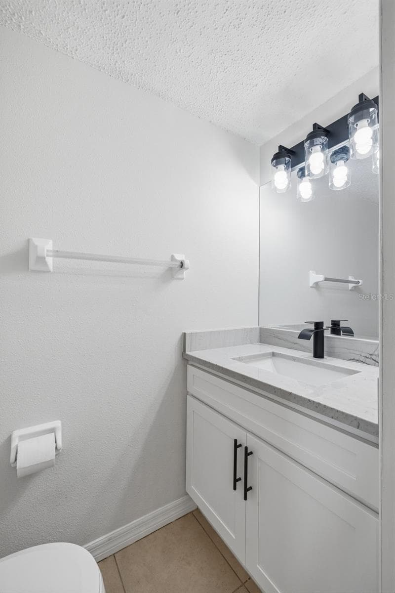 Townhouse at 11906 CYPRESS HILL CIR, TAMPA, photo 15 of 26