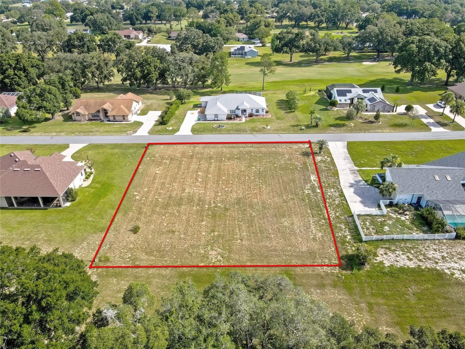 368 E FALCONRY CT