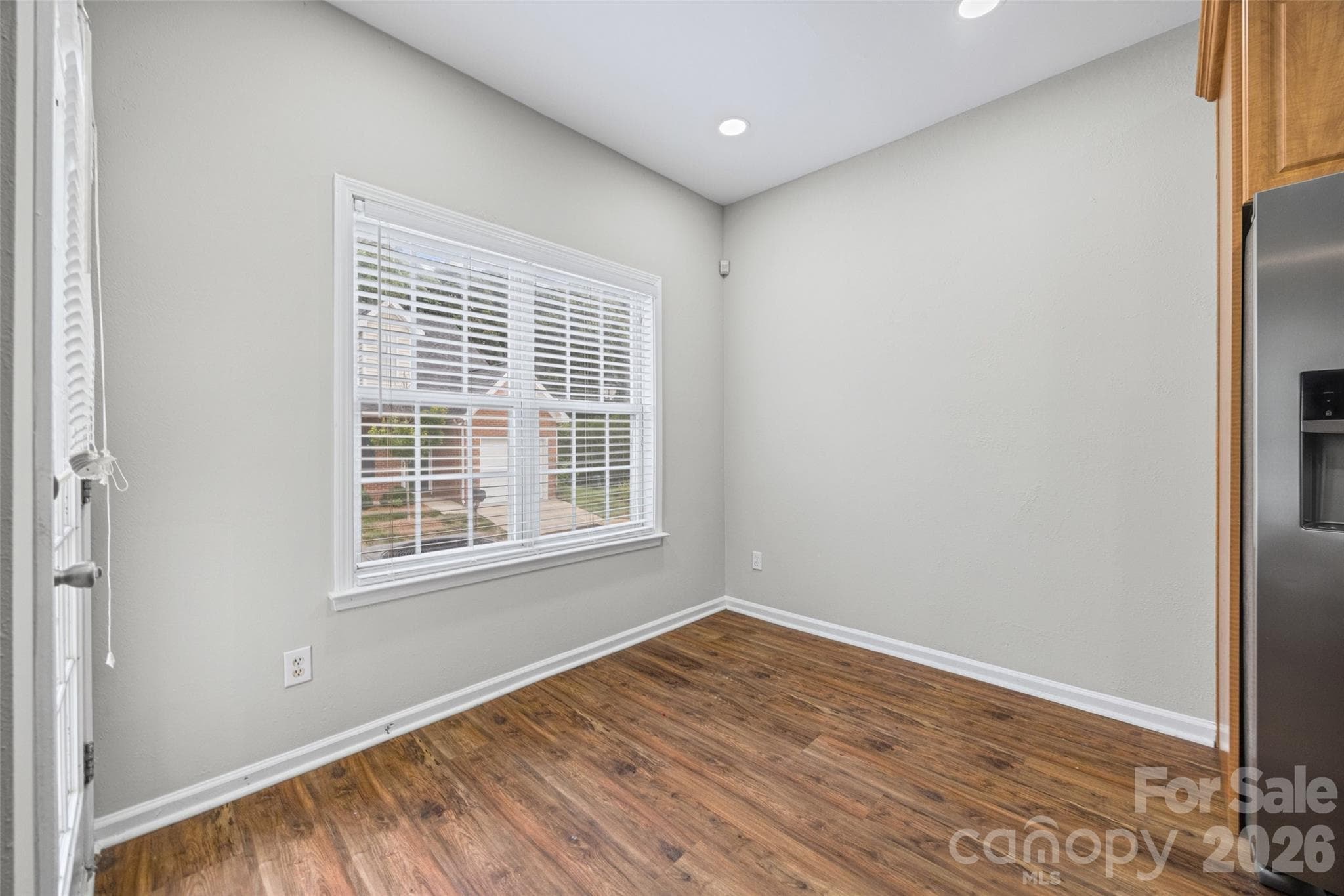 Townhouse at 2113 Lennoxshire Square Court, Charlotte, photo 9 of 26