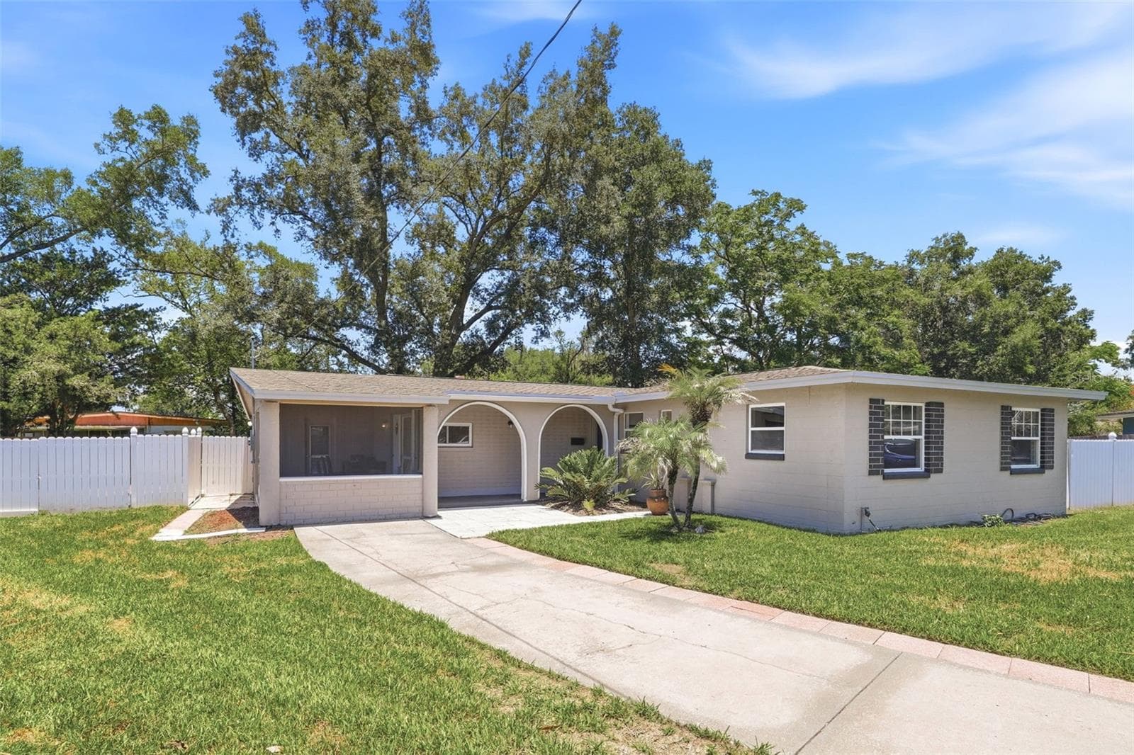 Single Family Residence at 511 OXFORD CT, ORLANDO, photo 3 of 31