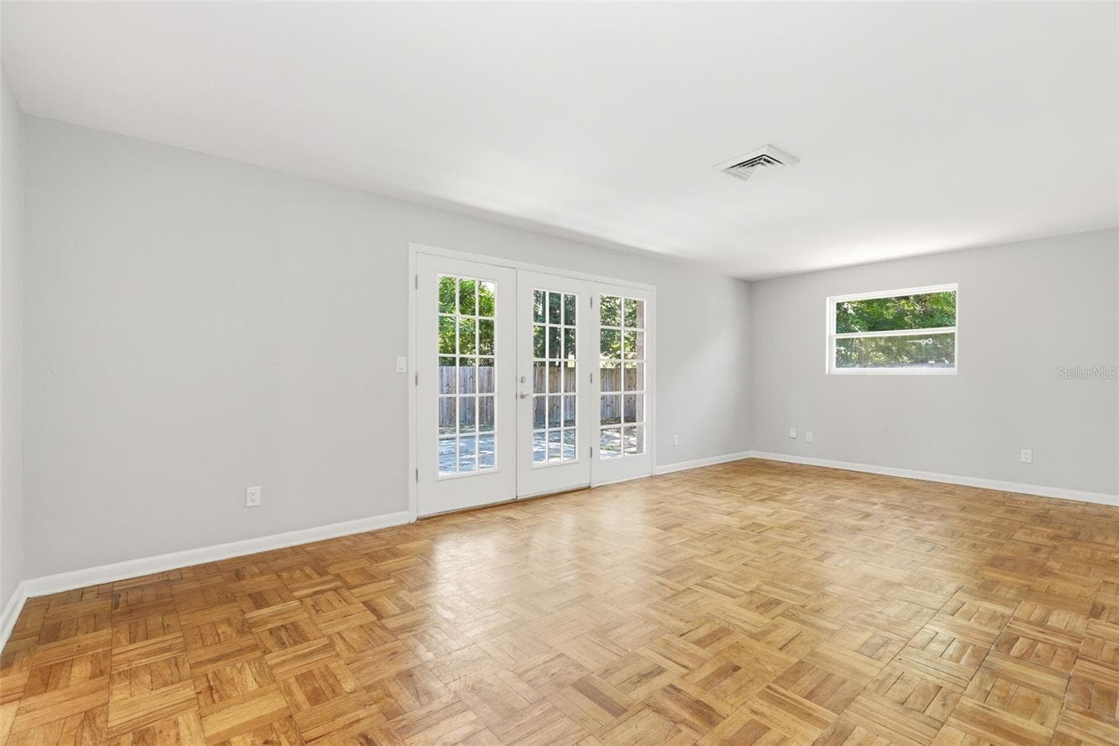 Single Family Residence at 511 OXFORD CT, ORLANDO, photo 5 of 31