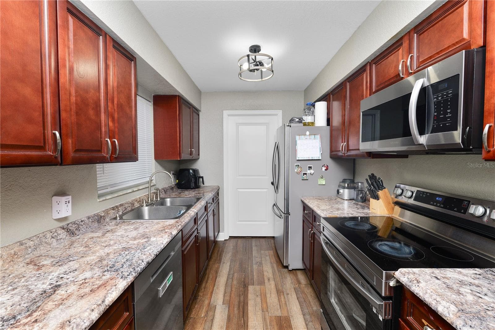 Single Family Residence at 4561 DAVID DR, BARTOW, photo 10 of 33