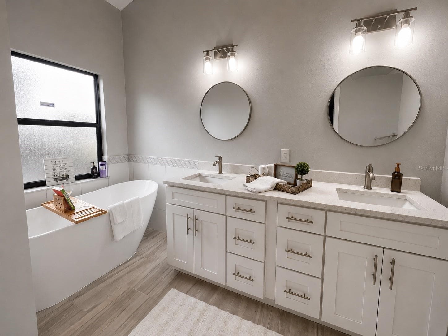 Single Family Residence at 9147 JIMINEZ DR, HUDSON, photo 9 of 13