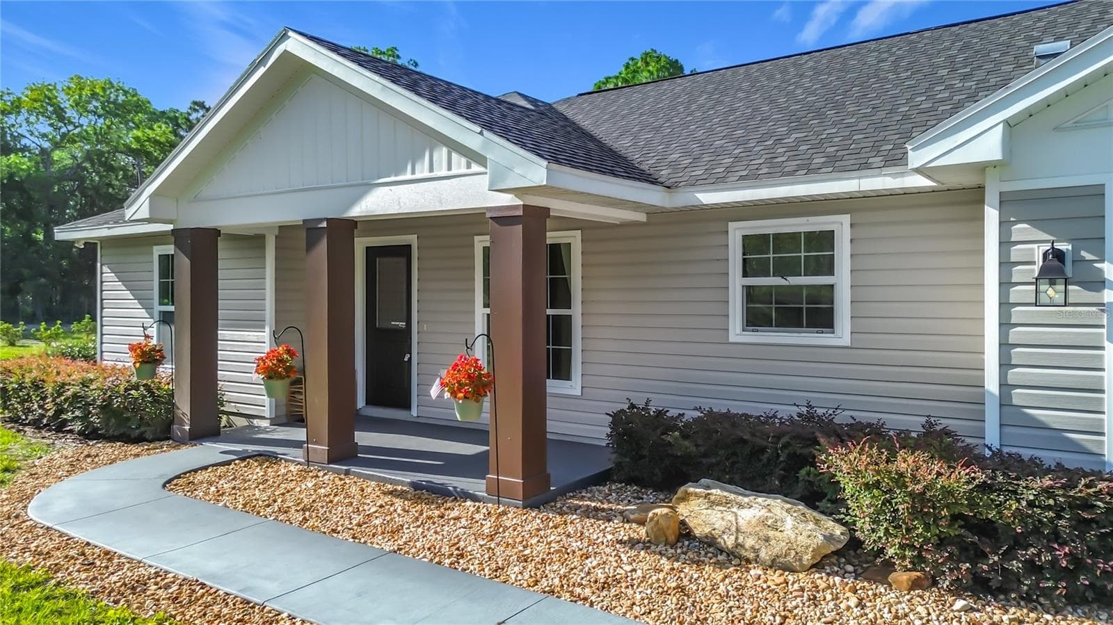 Single Family Residence at 15204 GANSTER DR, BROOKSVILLE, photo 5 of 71
