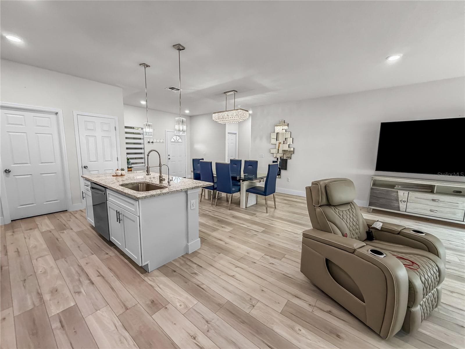 Single Family Residence at 13340 SW 49TH AVE, OCALA, photo 6 of 17