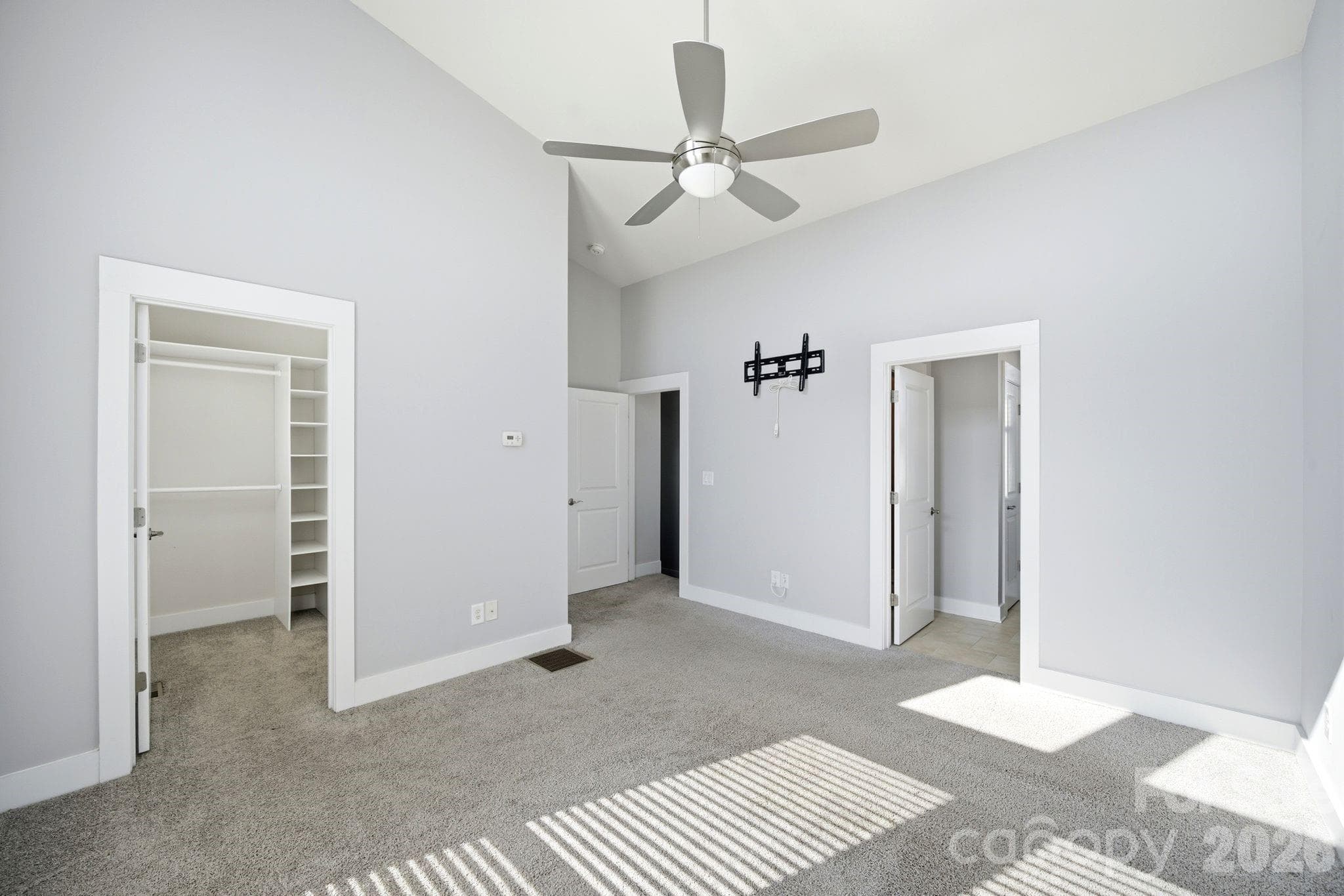 Top level primary suite w/vaulted ceiling. - 923 Warren Burgess Lane, Charlotte