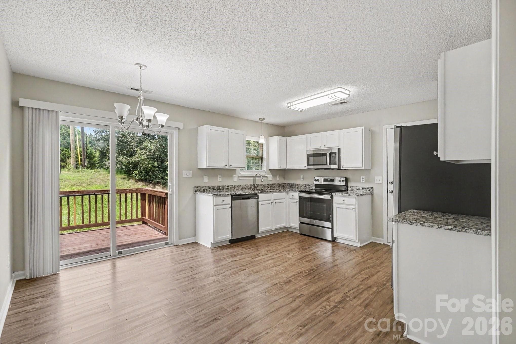 Single Family Residence at 9937 Austin Samuel Place, Charlotte, photo 4 of 22