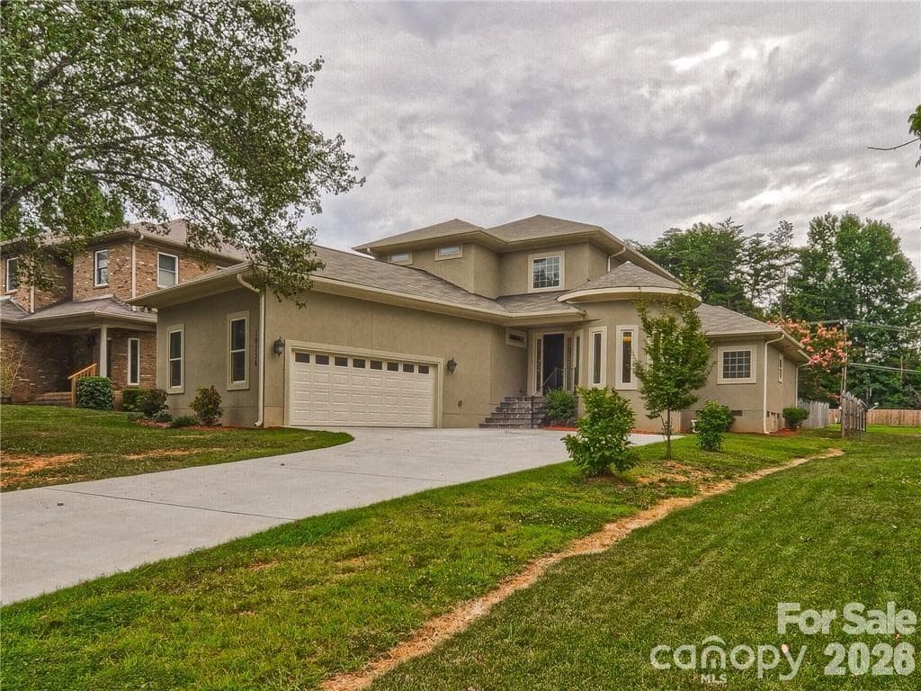 10136 Fairlea Drive
