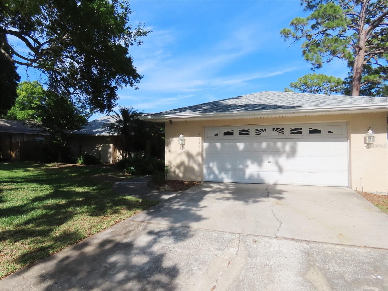 Single Family Residence at 7555 PINE VALLEY LN, SEMINOLE, photo 2 of 48