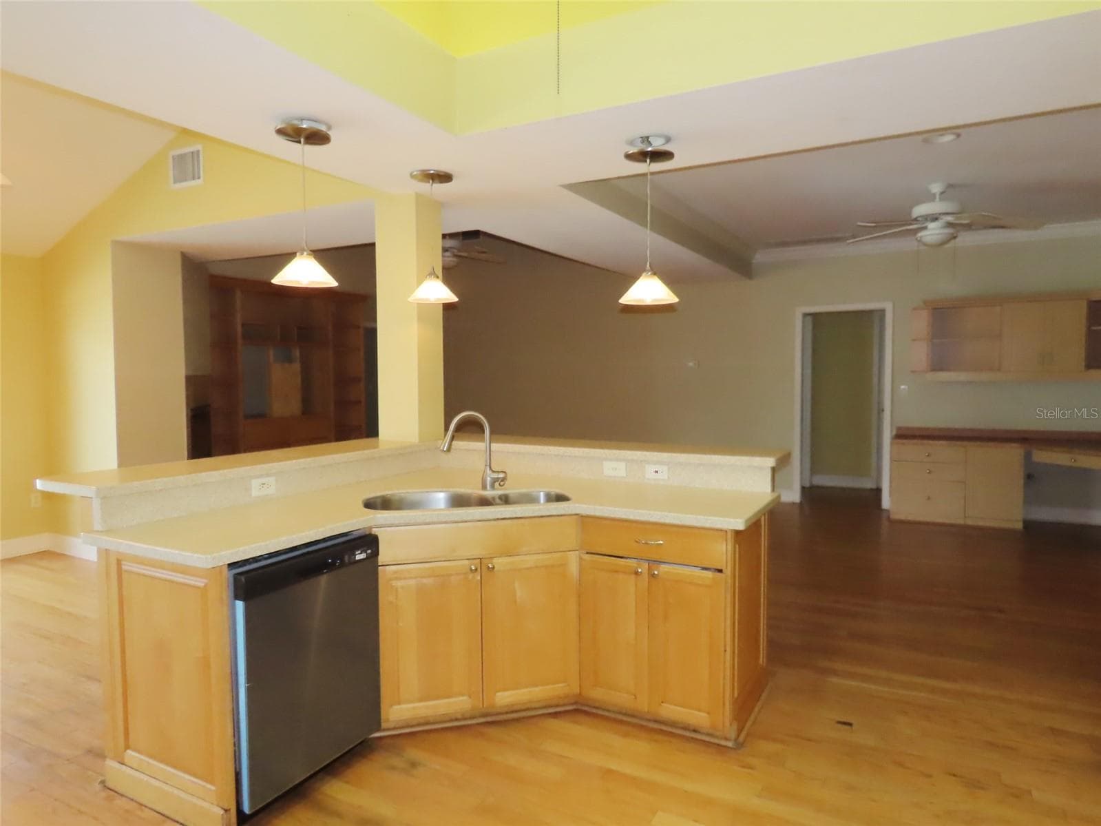 Single Family Residence at 7555 PINE VALLEY LN, SEMINOLE, photo 7 of 48
