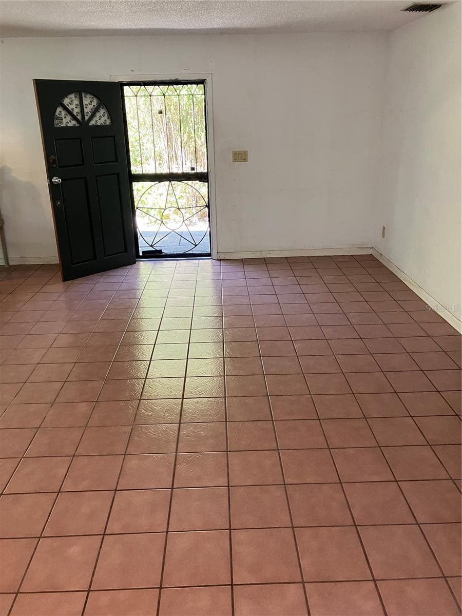 LR - 17010 CRAWLEY RD, ODESSA