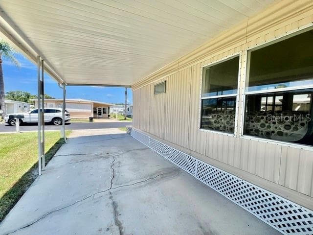 Mobile Home at 10818 FREEDOM DR, PORT RICHEY, photo 6 of 52