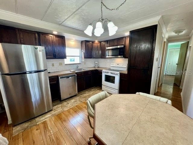 Mobile Home at 10818 FREEDOM DR, PORT RICHEY, photo 8 of 52