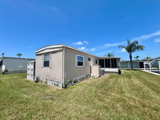 Mobile Home at 10818 FREEDOM DR, PORT RICHEY, photo 39 of 52