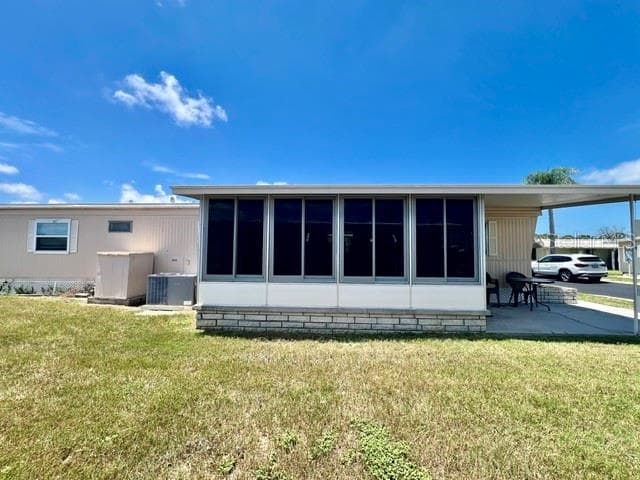 Mobile Home at 10818 FREEDOM DR, PORT RICHEY, photo 40 of 52
