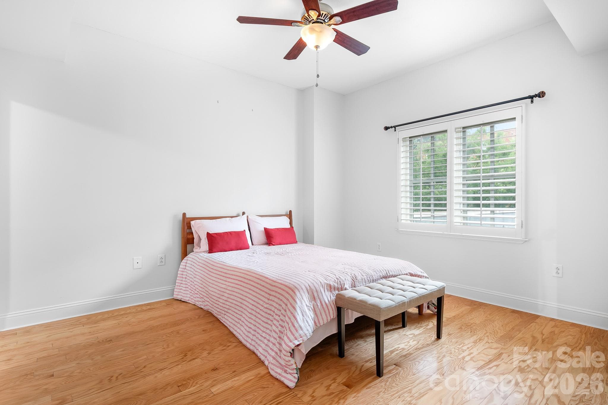 Primary Bedroom - Charlotte