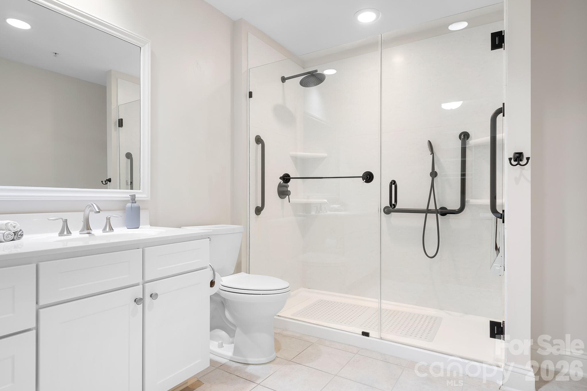 Primary Bathroom - Charlotte