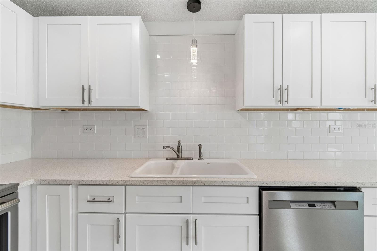 WITHOUT VIRTUAL STAGING - 450 TREASURE ISLAND CSWY #106, TREASURE ISLAND