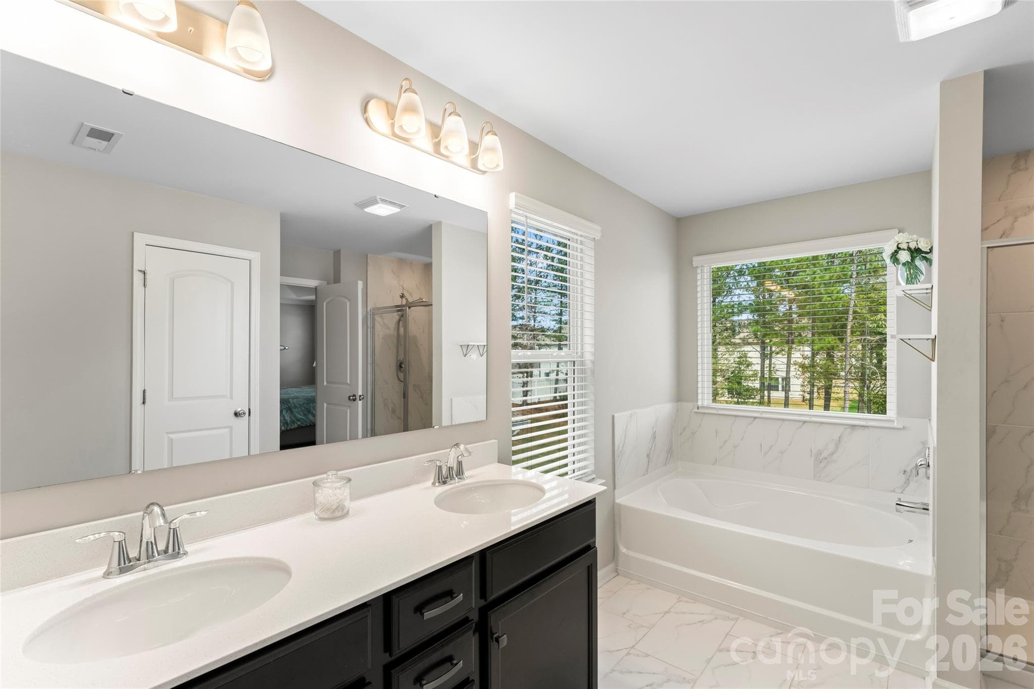 Single Family Residence at 2014 Mcdonald Drive, Stanfield, photo 24 of 47