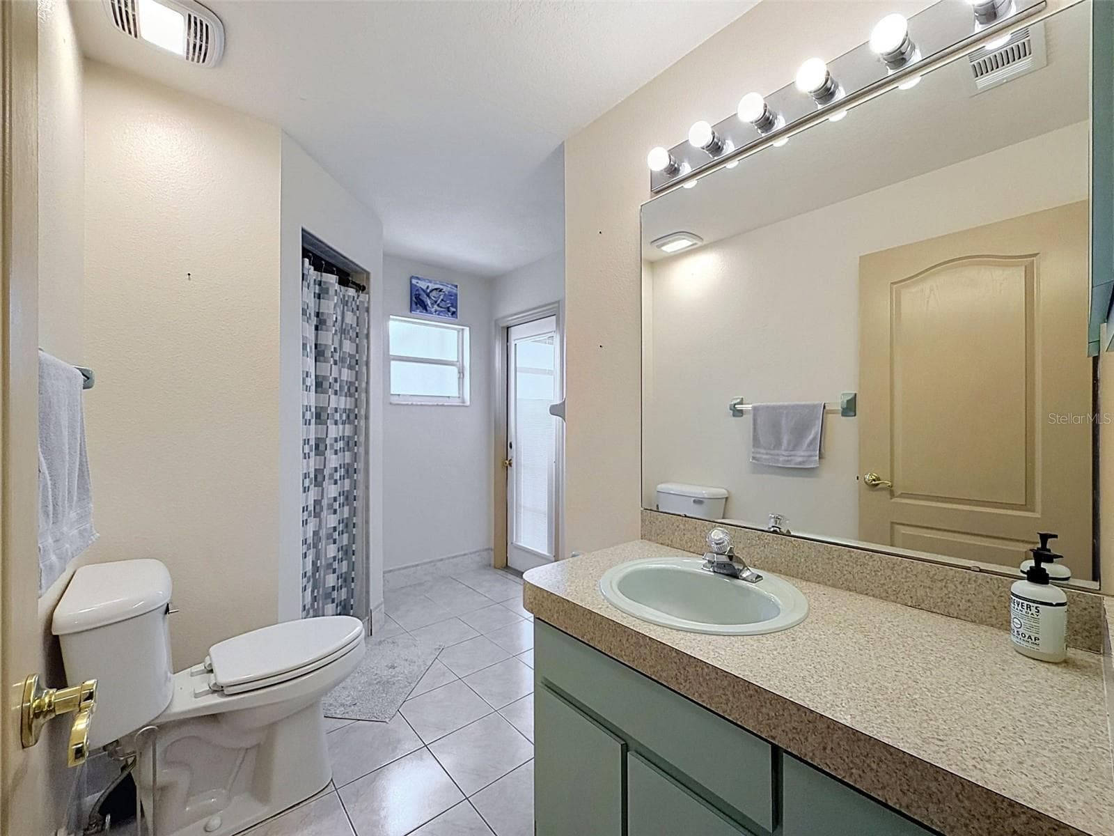 Single Family Residence at 6170 GAINSBORO AVE, SPRING HILL, photo 40 of 59