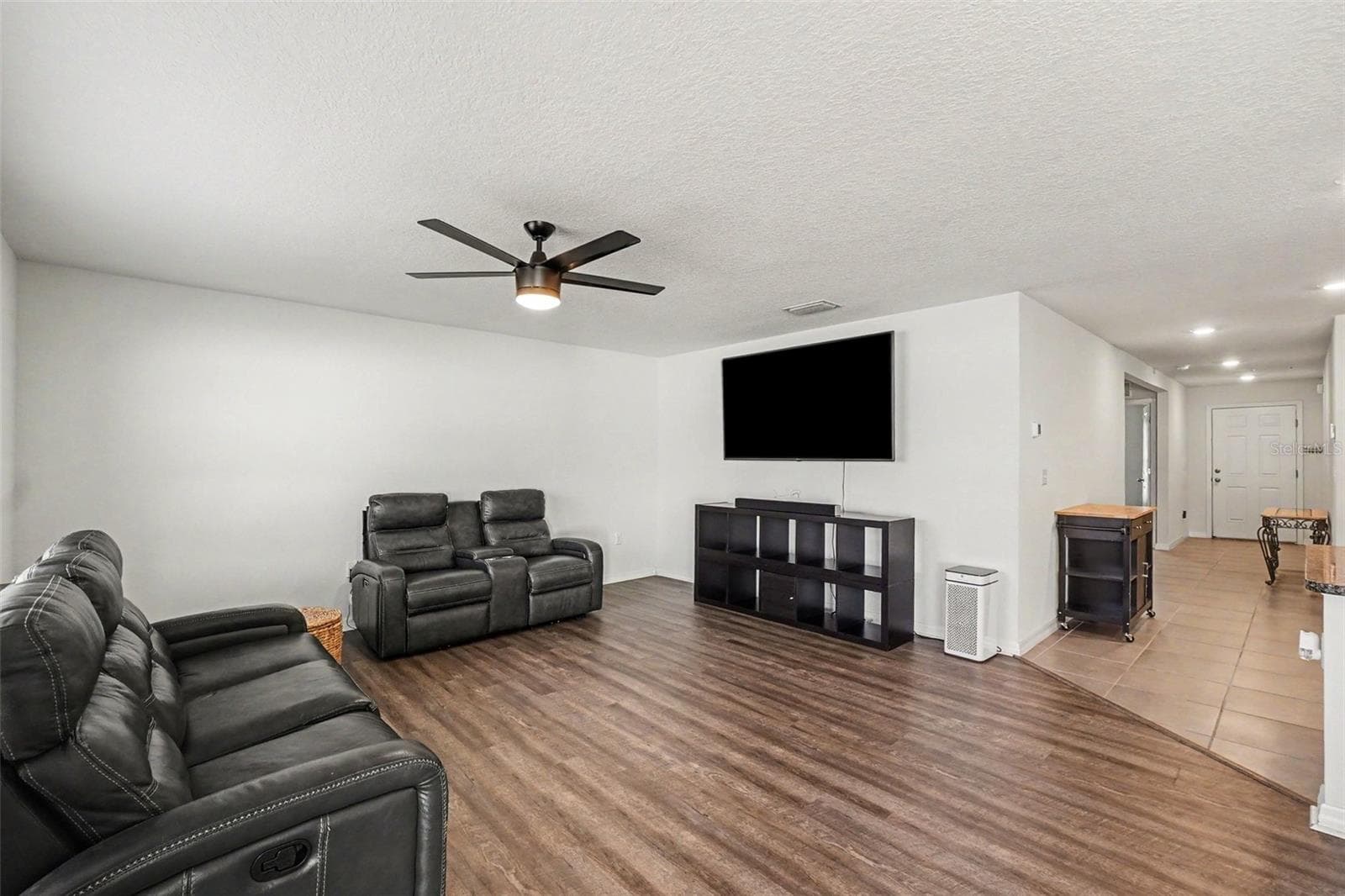 Single Family Residence at 10213 CLOUDBURST CT, RIVERVIEW, photo 4 of 36